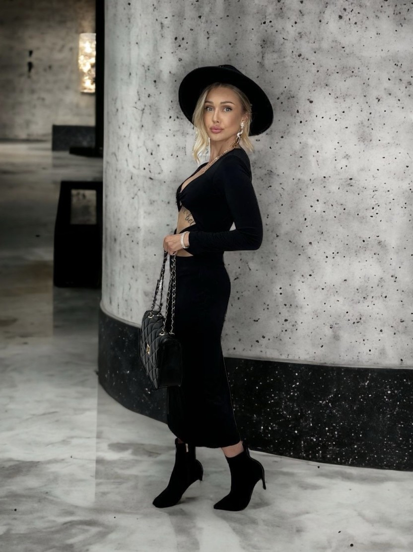 Midi šaty CARINNA Black