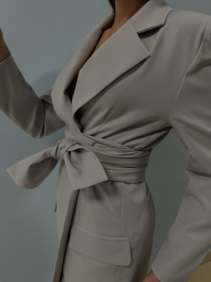 Luxusný kostým GREY By Harag edition